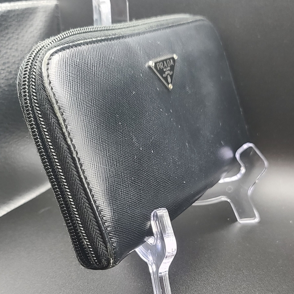 Prada wallet - Picture 2 of 15
